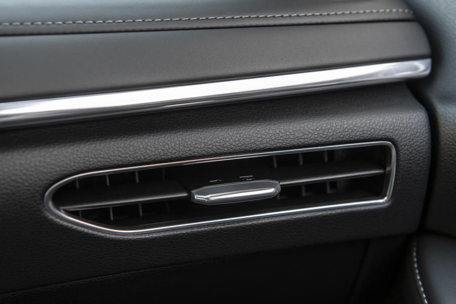 Детали интерьера Hyundai Sonata Hybrid (DN8) 2020 года  (NA) (фото 49 из 58)